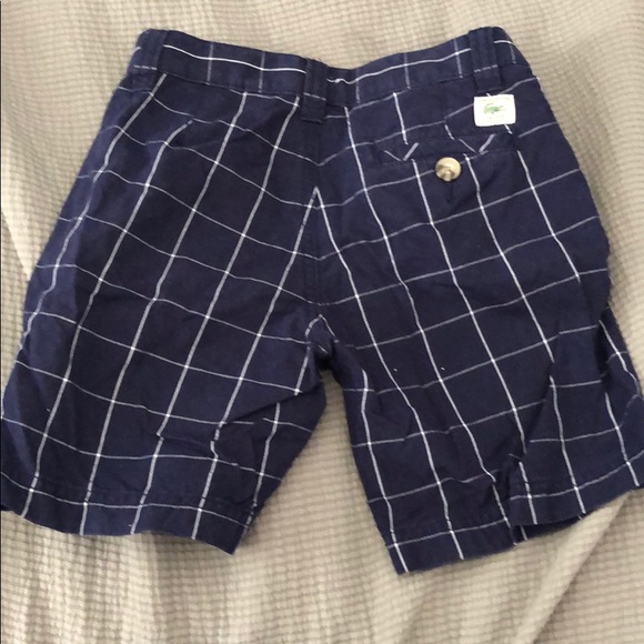 Like New- worm Once Lacoste button shorts - Picture 4 of 4